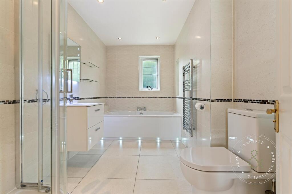 Greenwood Road, Llandaff, Hern Crabtere (45).jpg