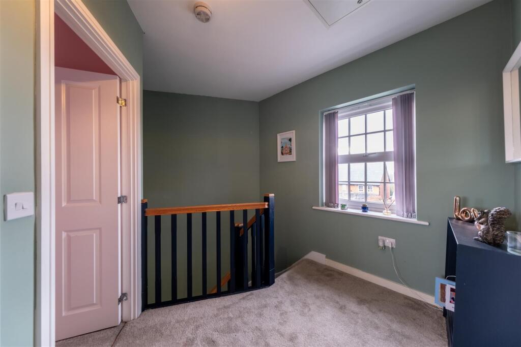 39 Hazelhurst Way-028.jpg