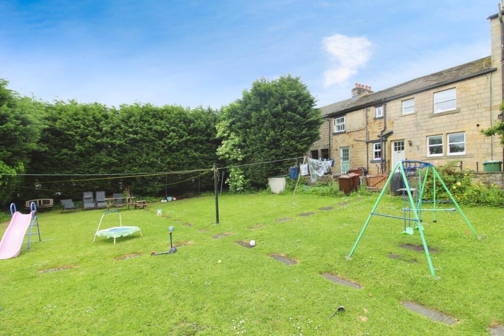 COMMUNAL GARDENS