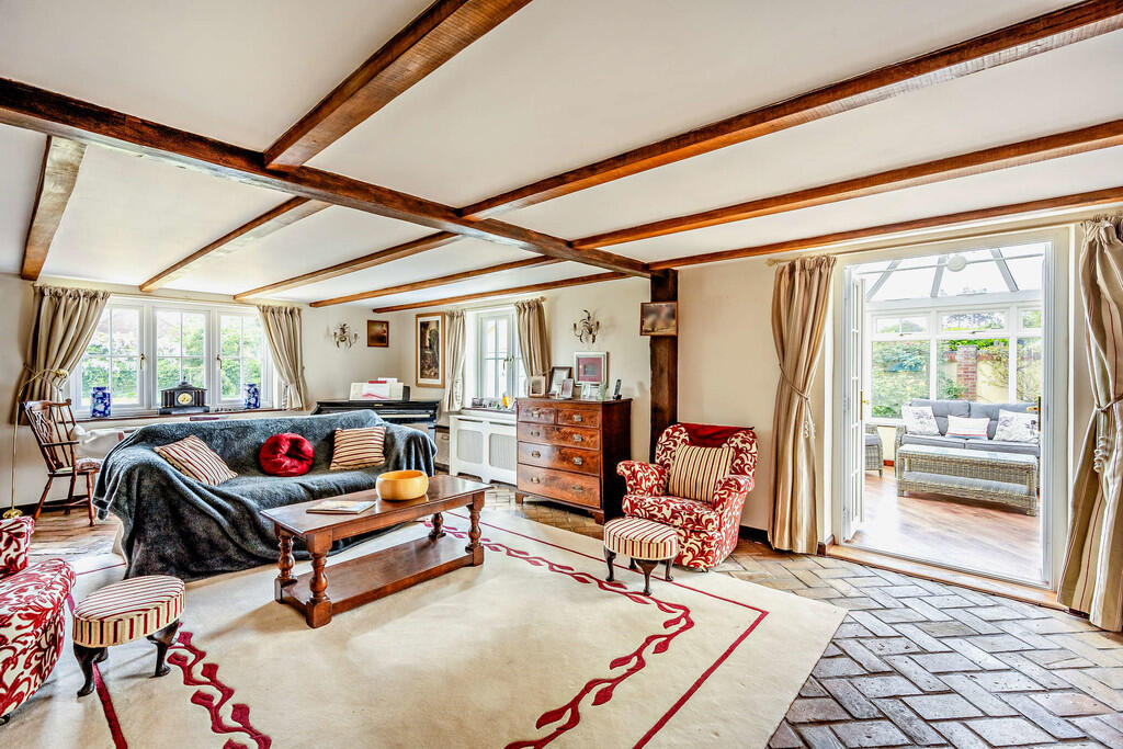 8647829-interior0...