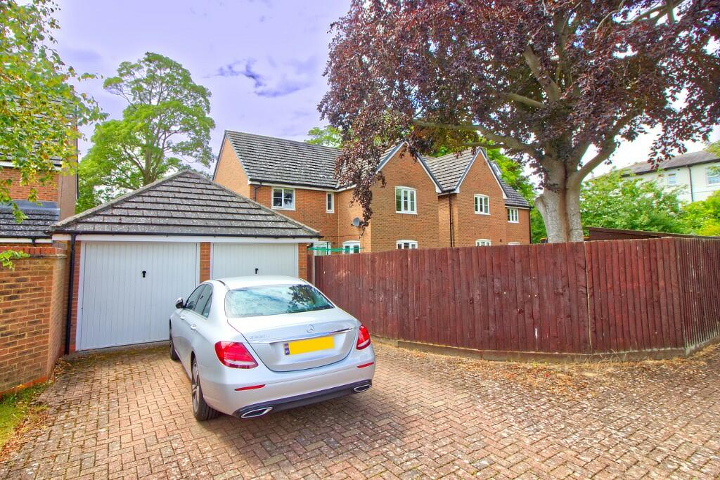 Garage &amp; driveway