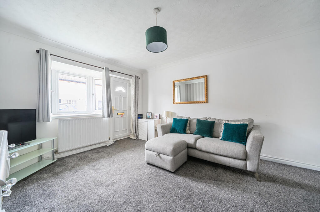 1319656-3-6864fbb...