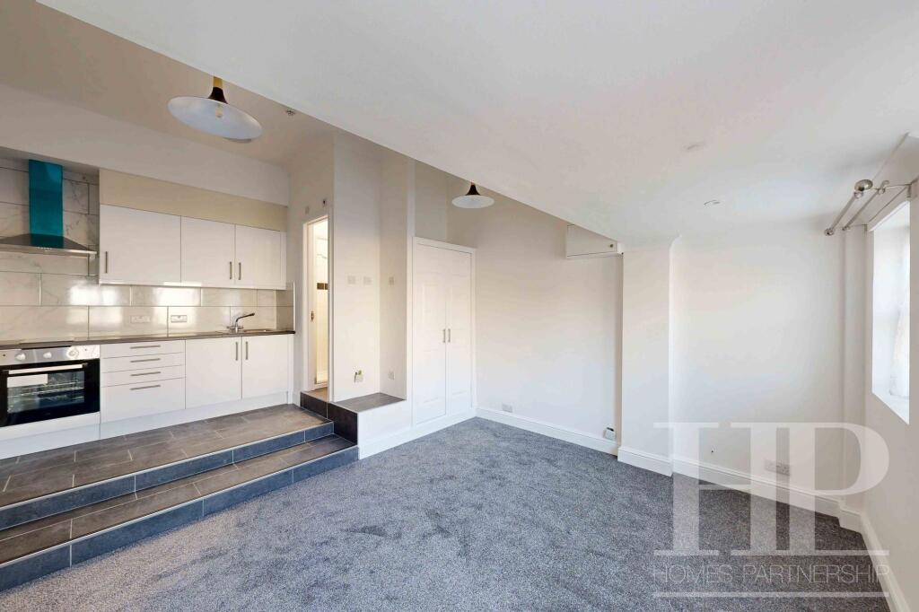 Lounge/bedroom