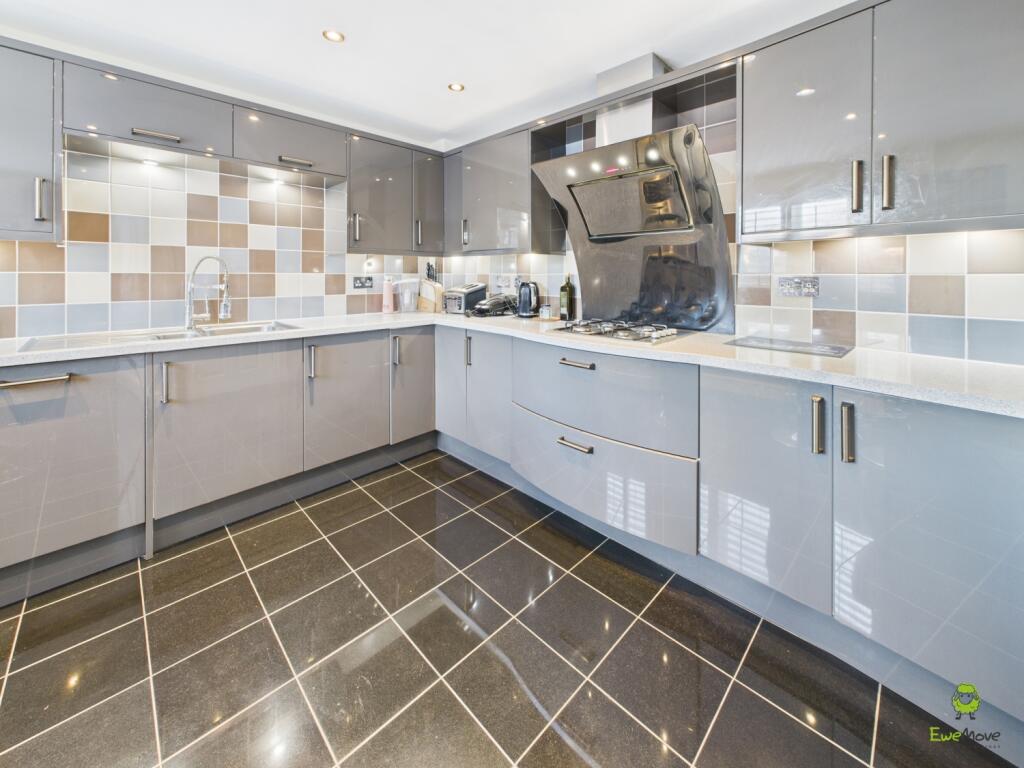 Presented by Clinton at EweMove Bexleyheath and Da