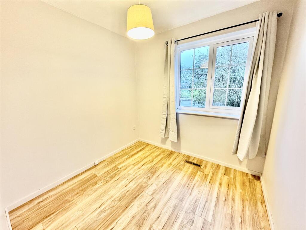 oxford way bedroom 3 .jpg