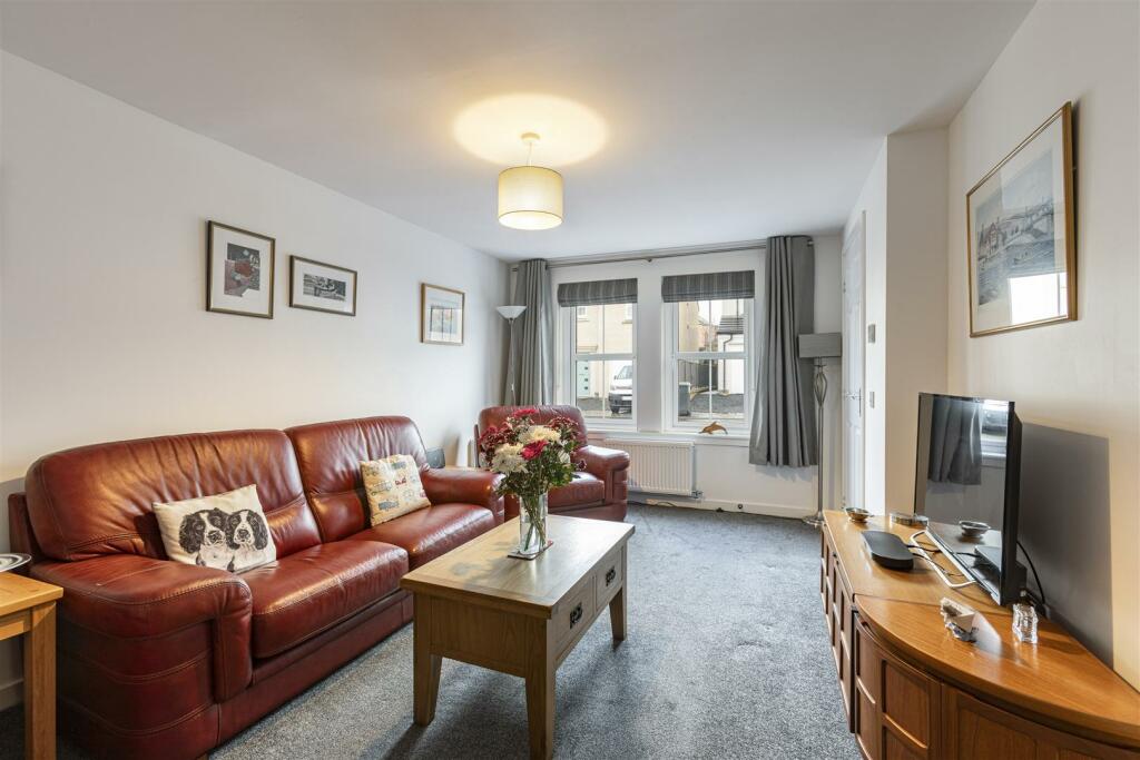 8 Knoll Park Drive Galashiels 10.JPG