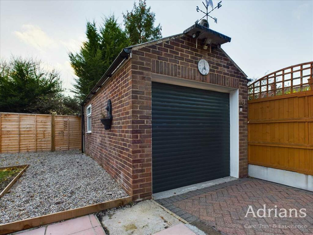 GARAGE
