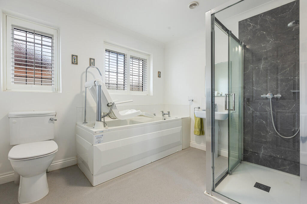 A37 - 4 Nurseries...