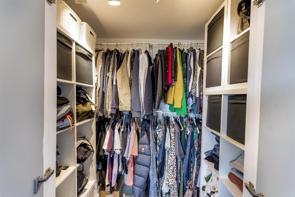 Walk in Wardrobe