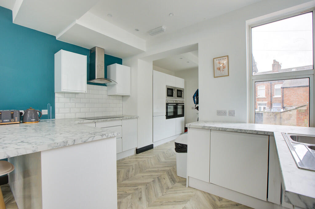 Bold Street-Kitch...