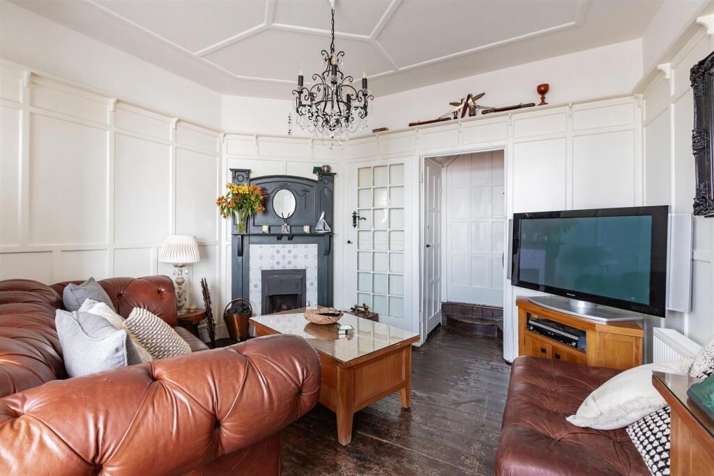 8 Central Parade-HR11.jpg