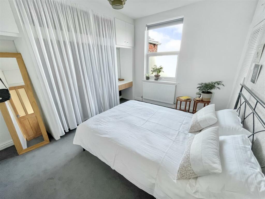 Bedroom 2 Aspect 4