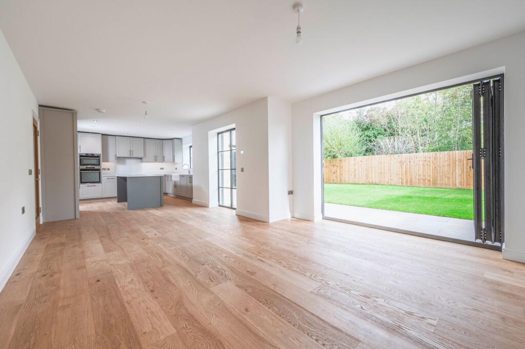 Living Space &amp; Kitchen