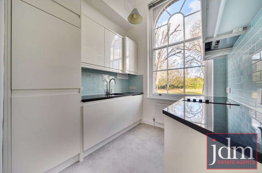 b8f6ddc9-d08b-4b8...