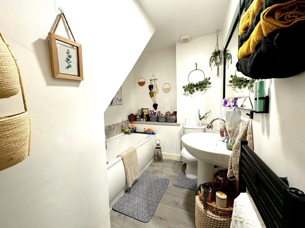 Main Bathroom