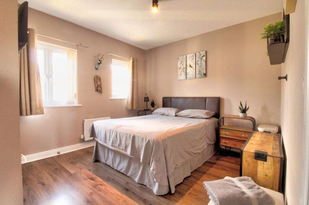 1F08896E-C600-4809-AEAD-F00B128DF6D1