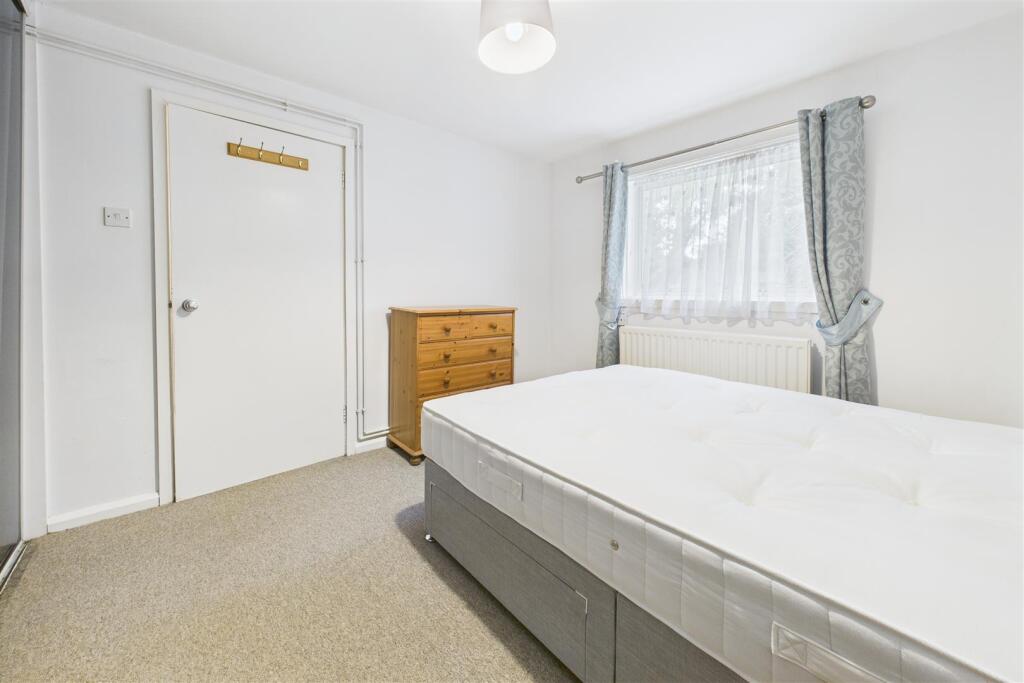 1A Shaplands, Stoke Bishop, Bristol BS9 1AY | A Fr