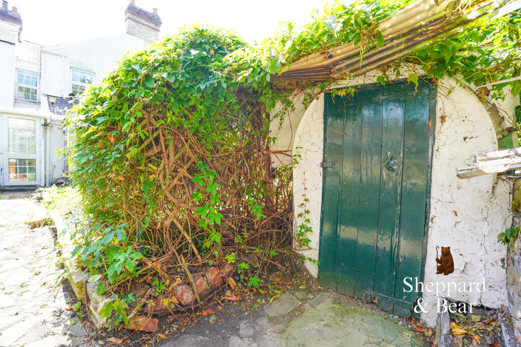 Outbuilding