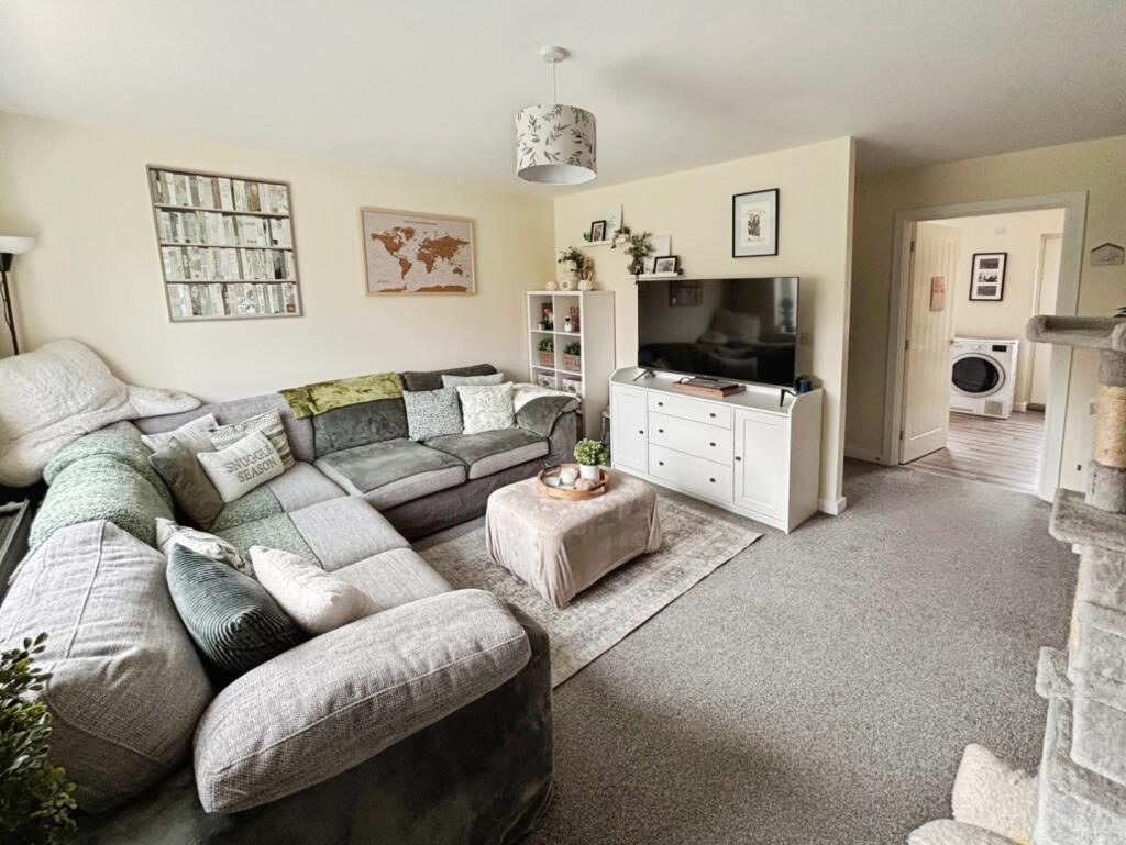 pbox-living_room-321273.jpeg