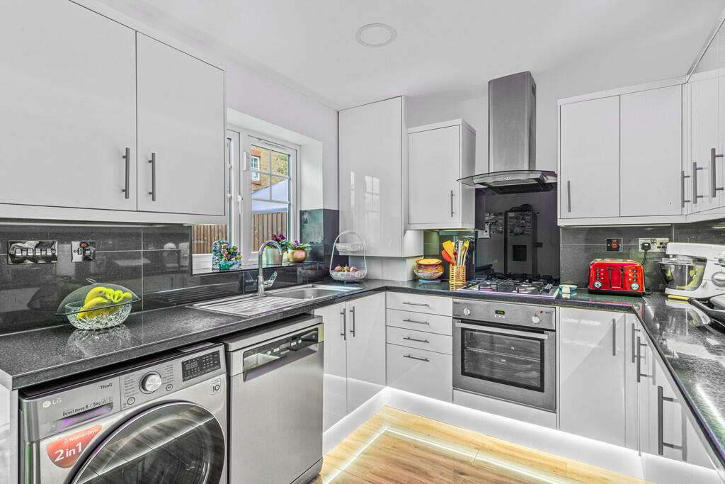 Kitchen Shot 2