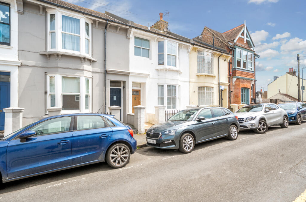 1311511-5-68516ca...