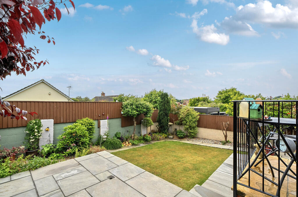 1303915-16-6841a2...