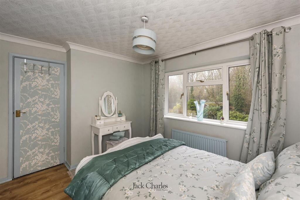 Ashden Walk, TN10 3RL 012.jpg