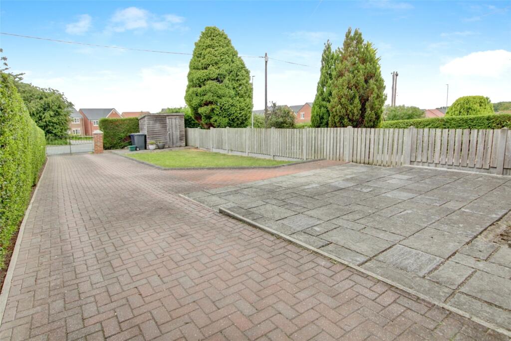 Front Garden &amp; Drive