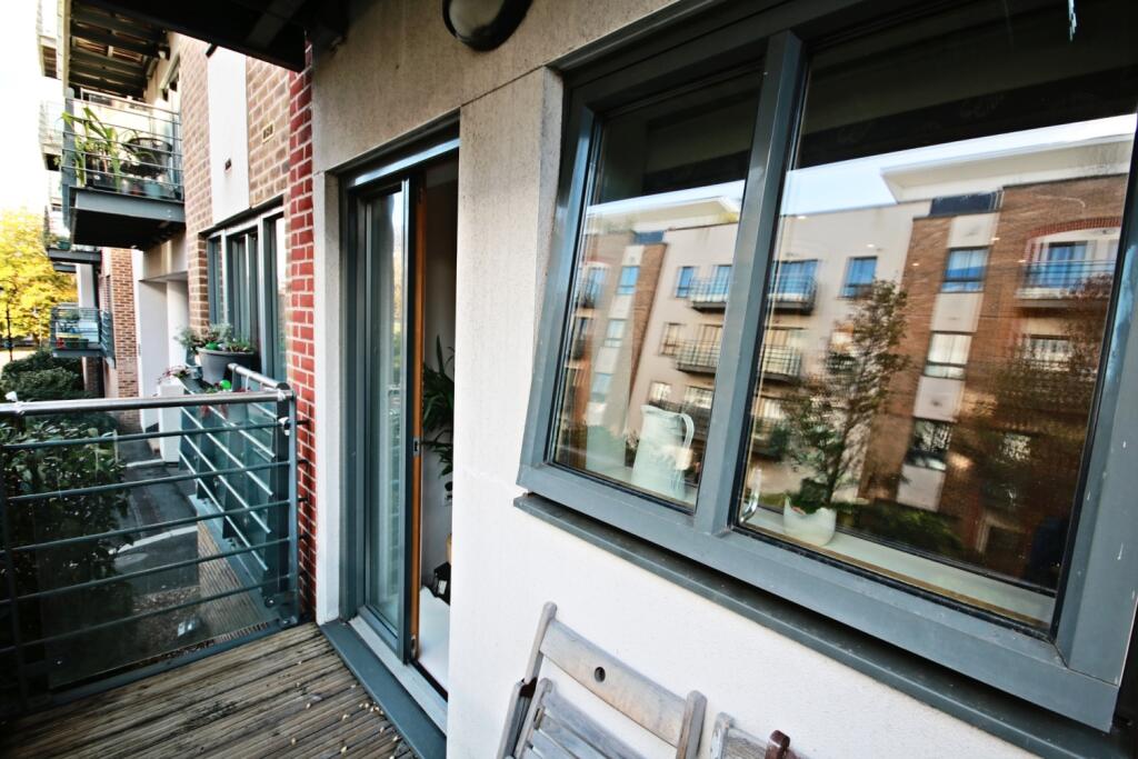 101 QMH - Balcony-French door