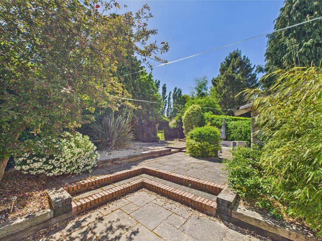 CAM04578G0-PR0012...