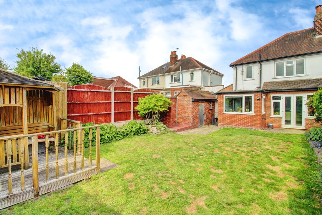 Rear Elevation &amp; Decking