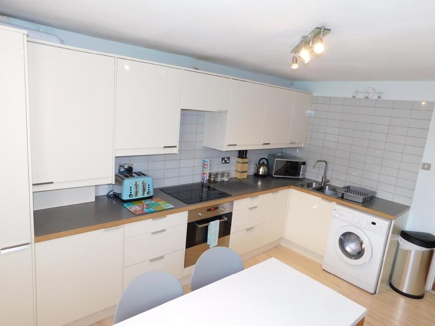 5208-20210415143655-4784-20200810134926-blackfriars-edinburgh-eh1-zone-letting-7