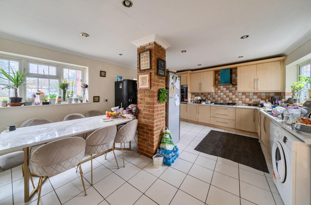 1395679-9-695faf8...