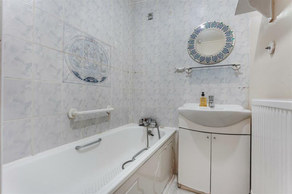 27 Tolsford Road-5.jpg