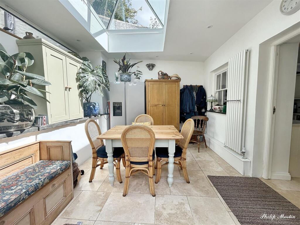 Garden room.jpg