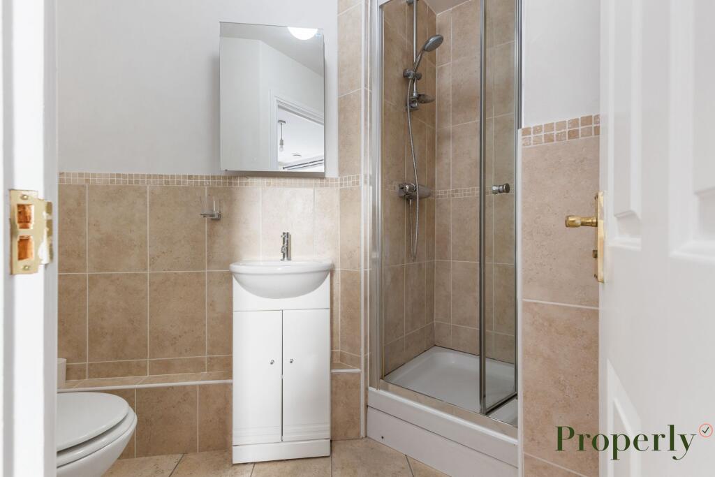 En suite shower room