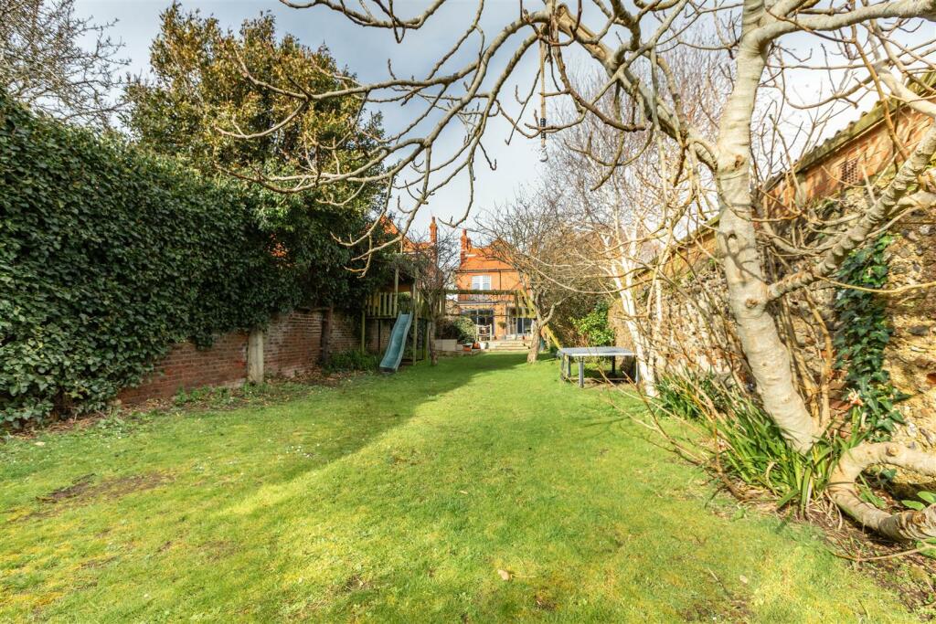 Garden.jpg