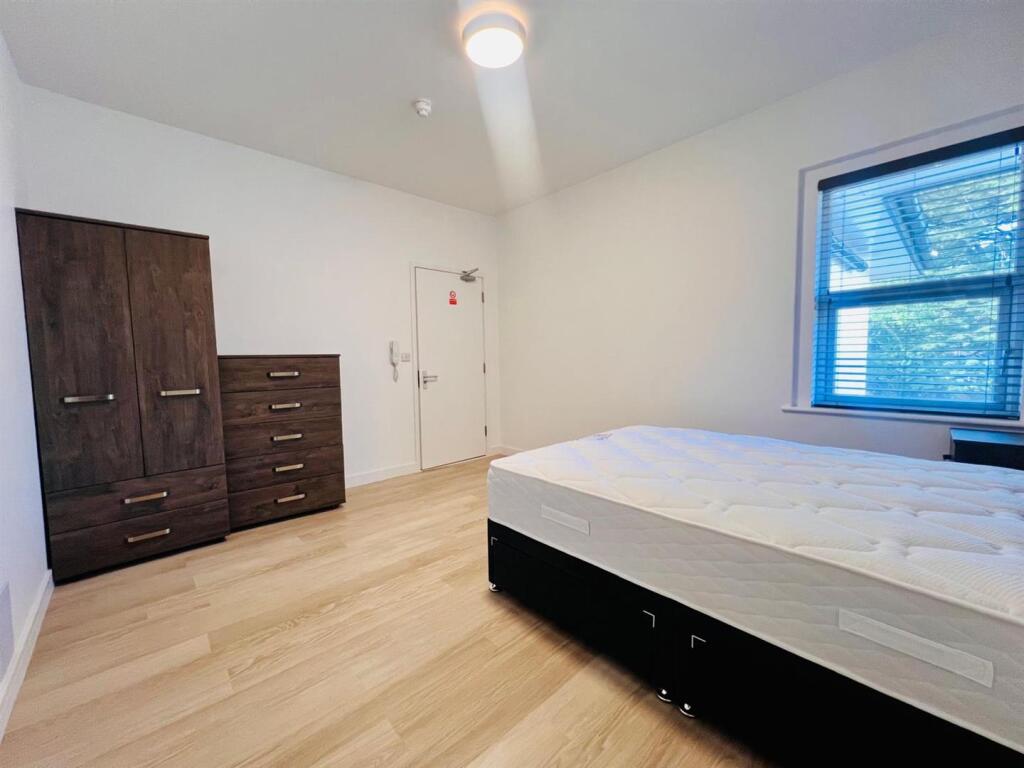 Room 9a.jpeg