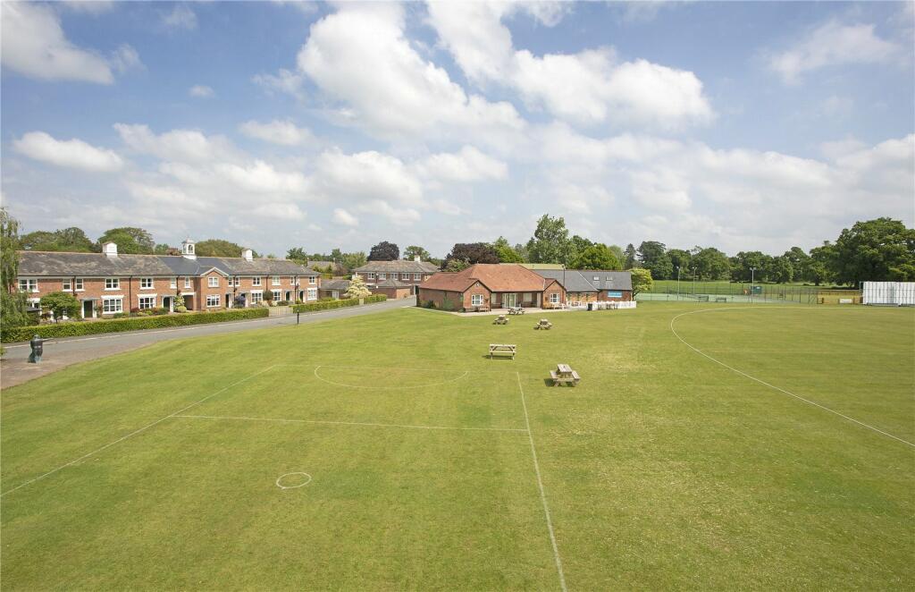 Flacca Field