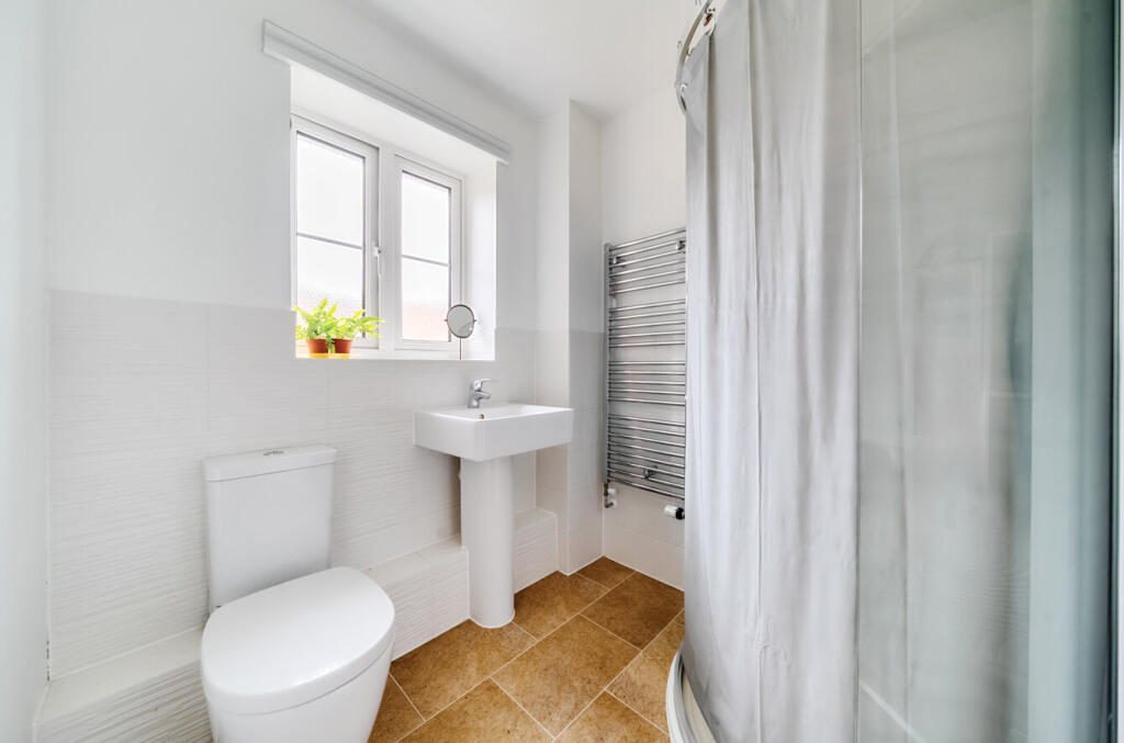 1334576-9-6890c15...