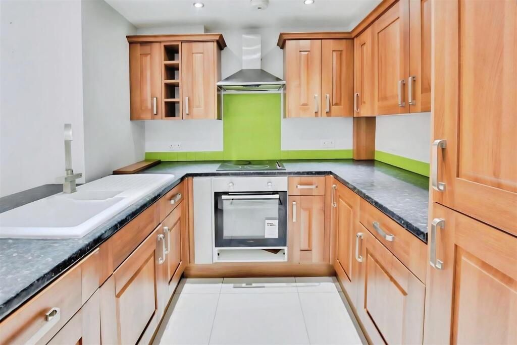 e04ecd1a-kitchen3.jpg