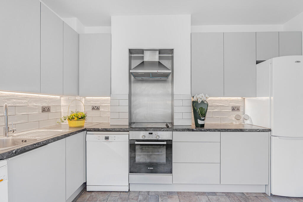 Kitchen 1