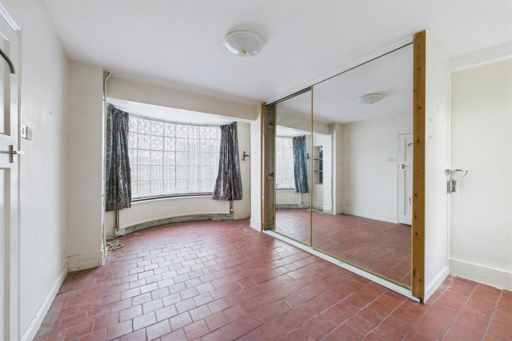 Georgia House, Cambridge, Gloucester GL2 7AL | Fre