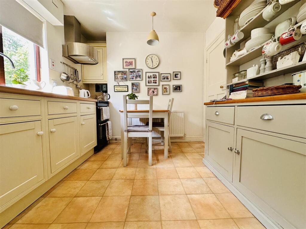 Kitchen/Breakfast Room