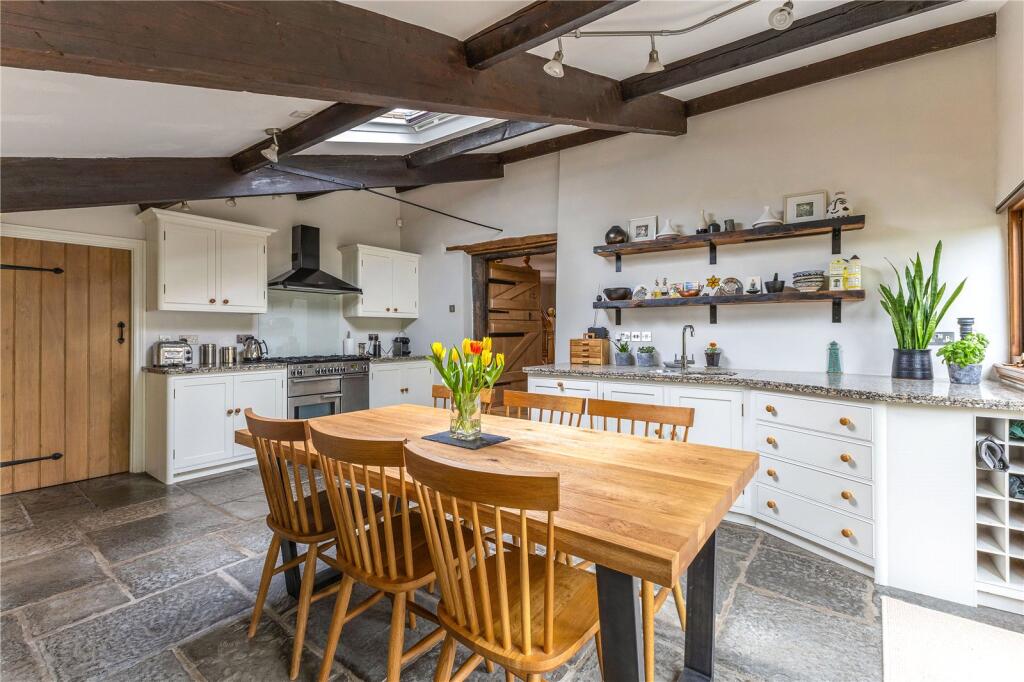 Kitchen/Dining Area