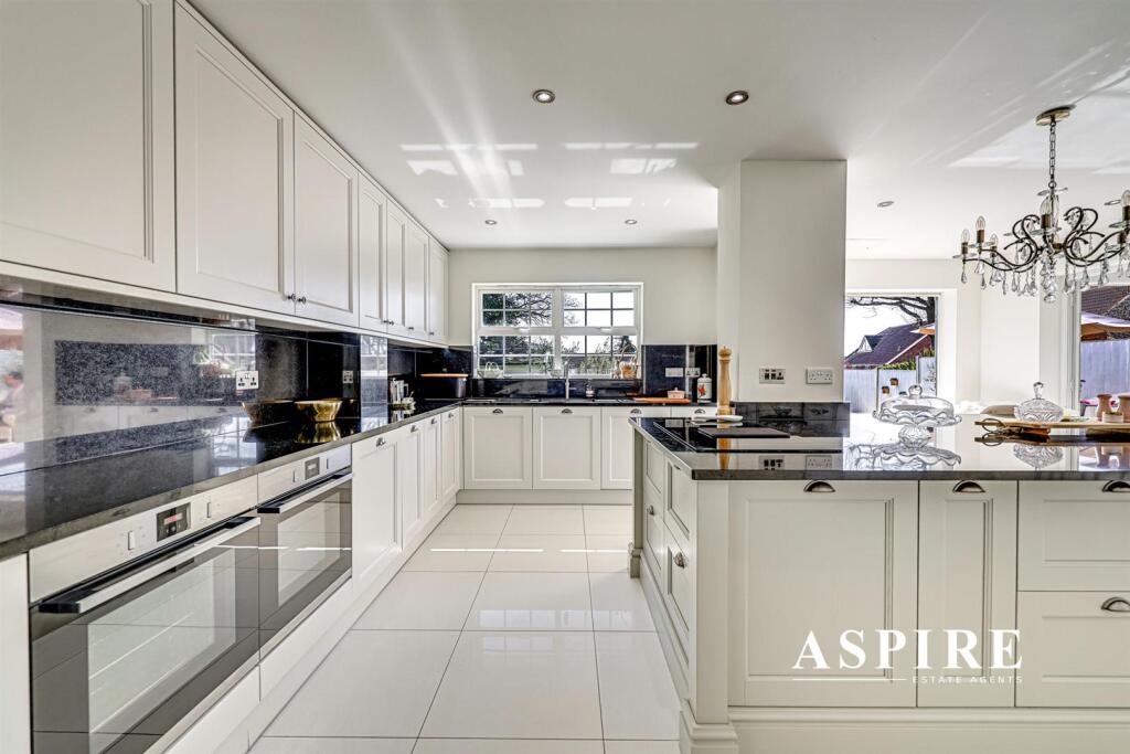 Aspire Estate Agents110.jpg