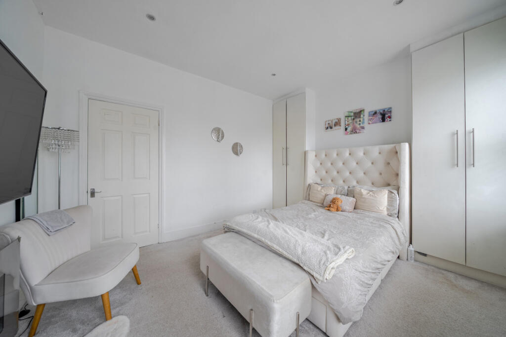 1329475-6-6883a04...