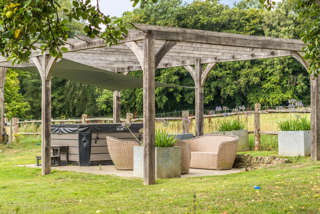 1340361-33-689e29...