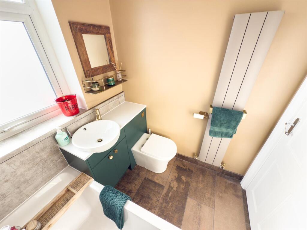 Ground Floor Bathroom