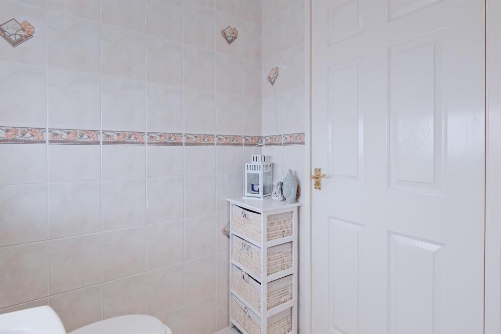 038-32 Kenmore Way, Carluke ML8 5RZ.jpg